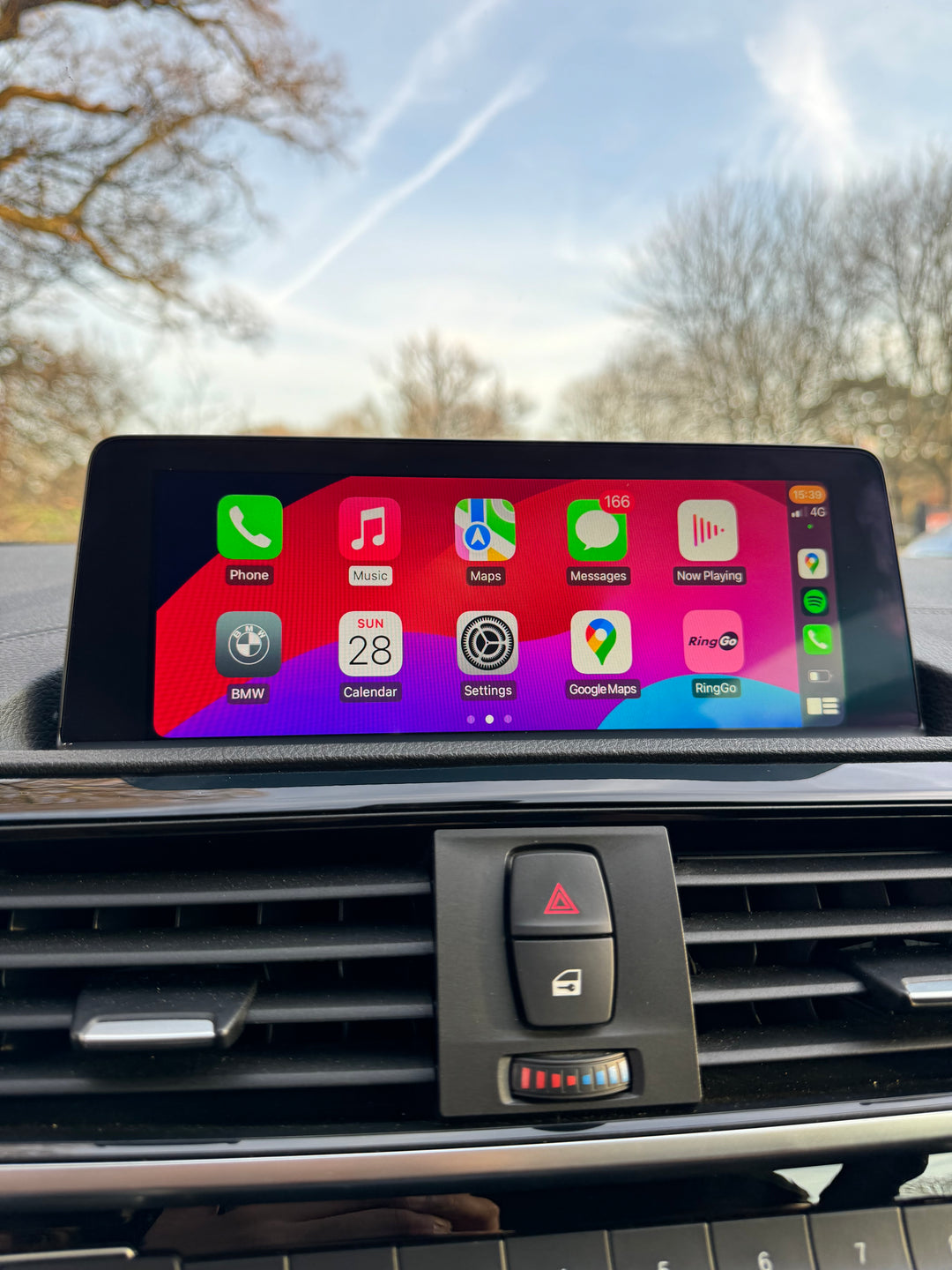 BMW EntryNav2 Head Unit with WiFi Port (OEM CarPlay Activated)