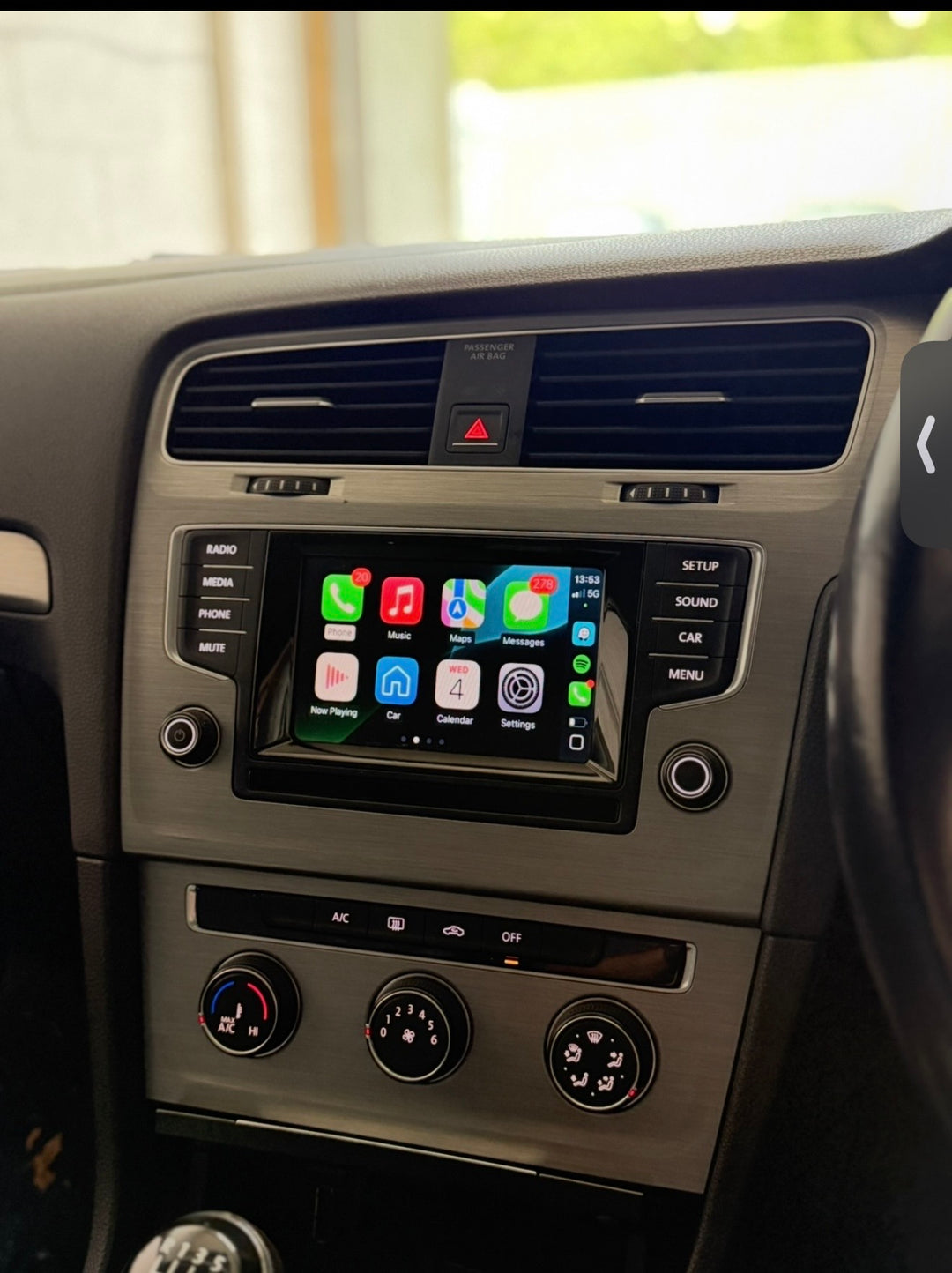 Volkswagen Golf MK7 - Apple CarPlay MMI Box