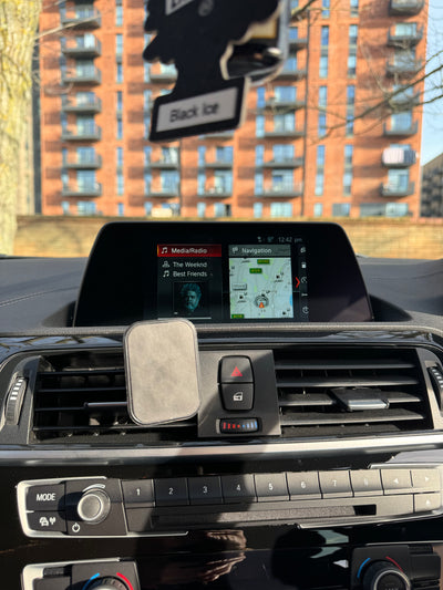 BMW NBT EVO ProNav Retrofit with Apple CarPlay and iDrive 6