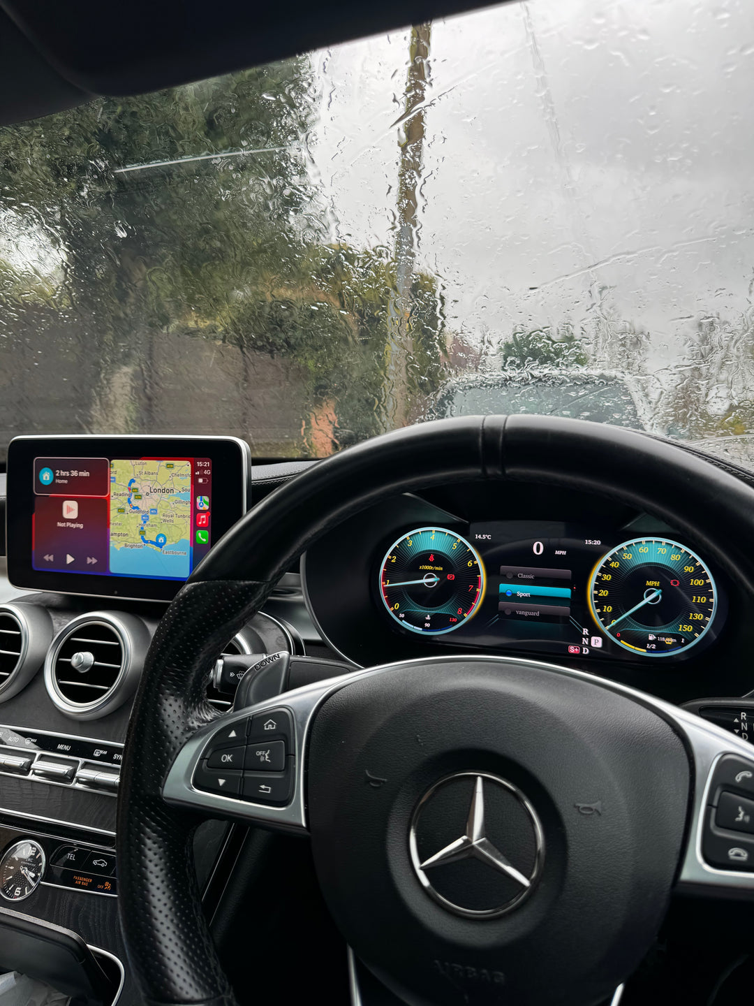 Mercedes W205 Virtual Cockpit