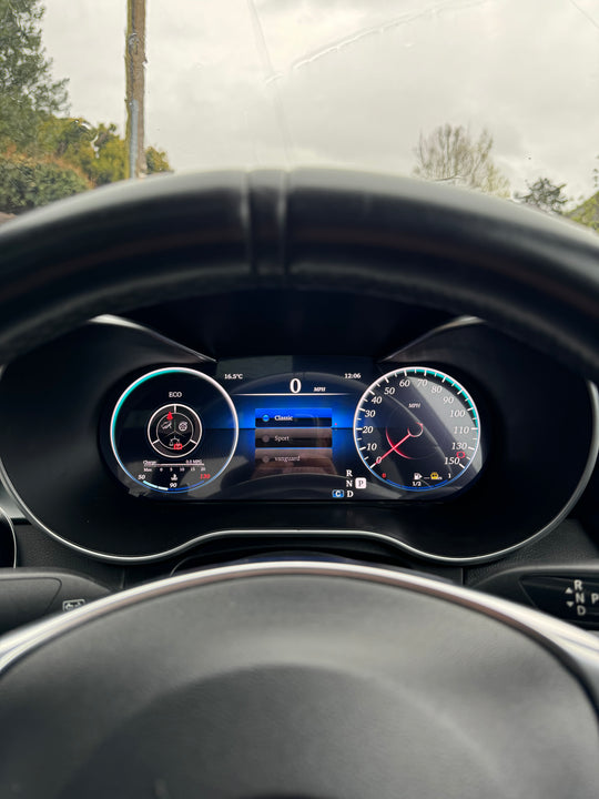 Mercedes W205 Virtual Cockpit