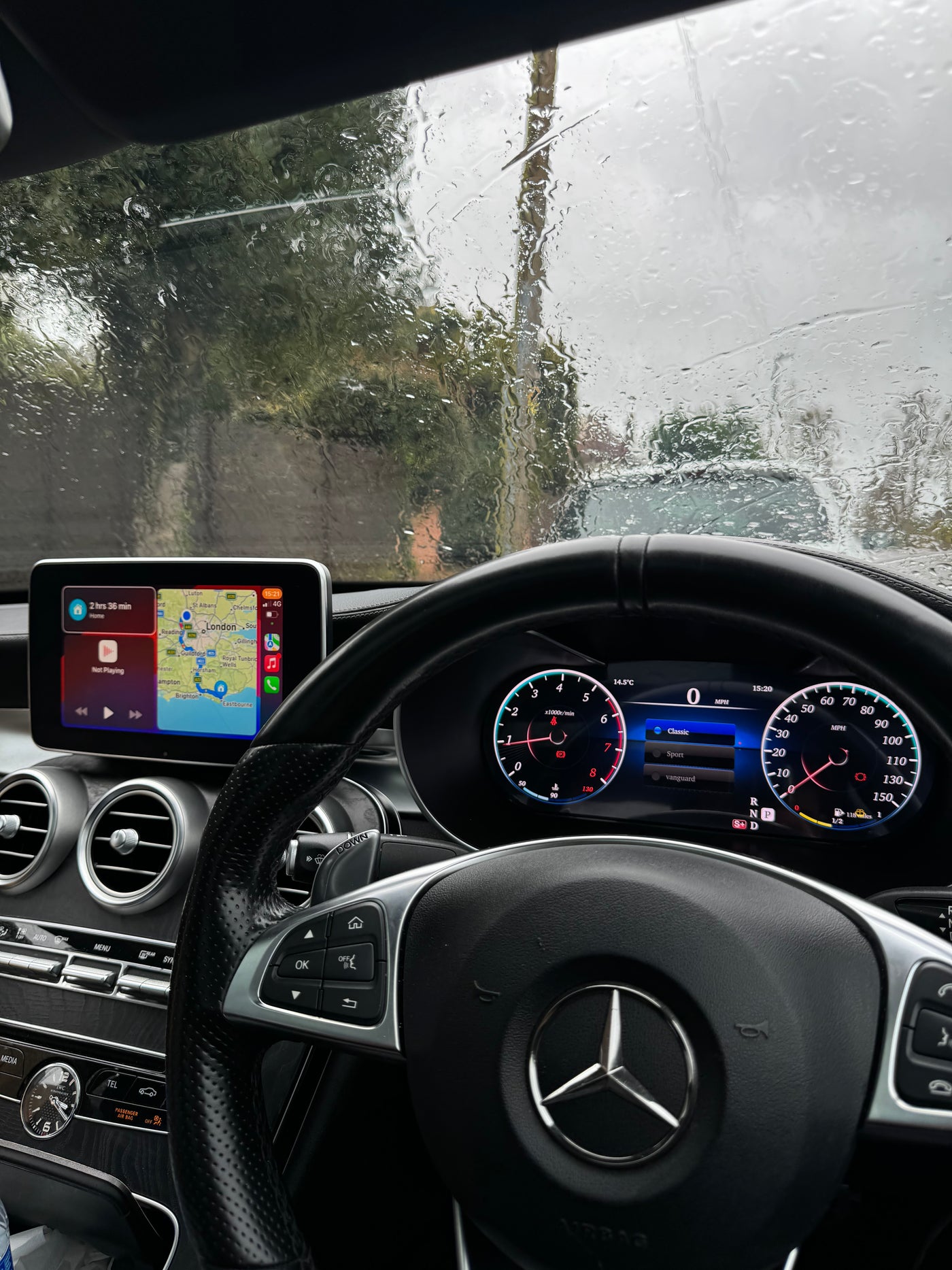 Mercedes W205 Virtual Cockpit