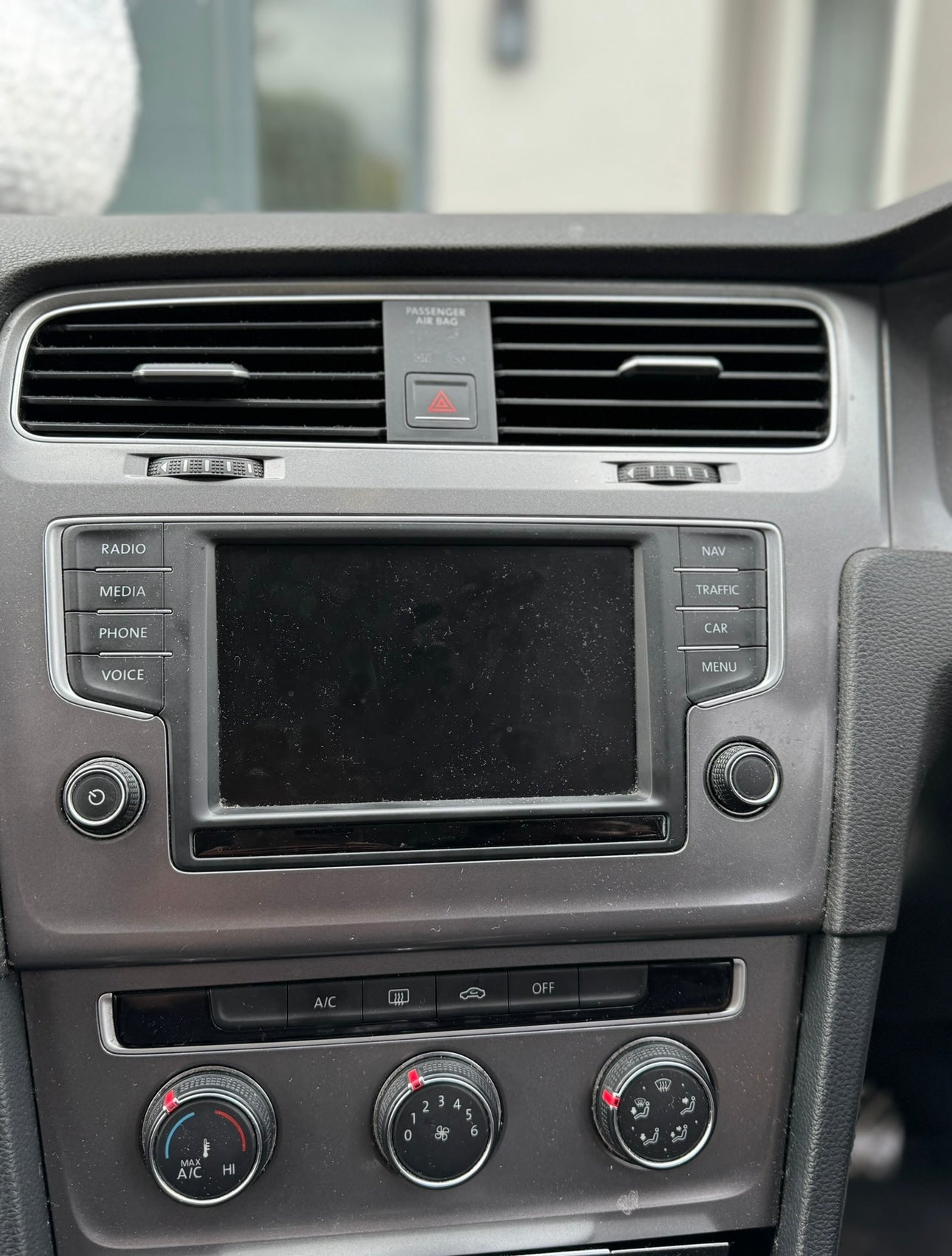 Volkswagen 8 inch Glass Screen Upgrade + Surround Trim