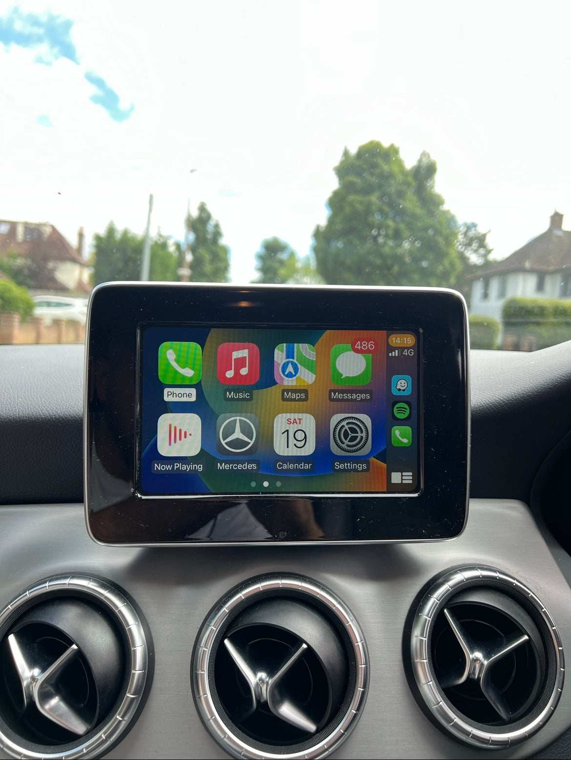 Mercedes A/CLA/GLA Class Apple CarPlay (W176)